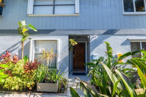 Townhouse in Fort Lauderdale, Florida 2 bedrooms, 116.78 sq.m. № 2085775 - photo 23