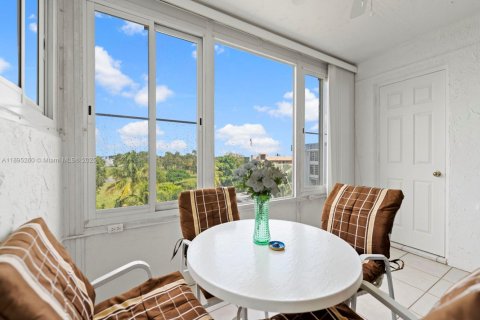 Copropriété à vendre à Margate, Floride: 2 chambres, 97.55 m2 № 1949547 - photo 23