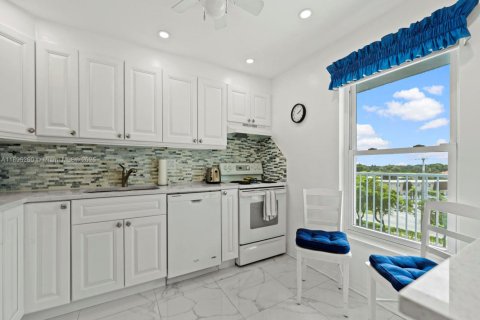 Copropriété à vendre à Margate, Floride: 2 chambres, 97.55 m2 № 1949547 - photo 10