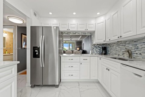 Copropriété à vendre à Margate, Floride: 2 chambres, 97.55 m2 № 1949547 - photo 12