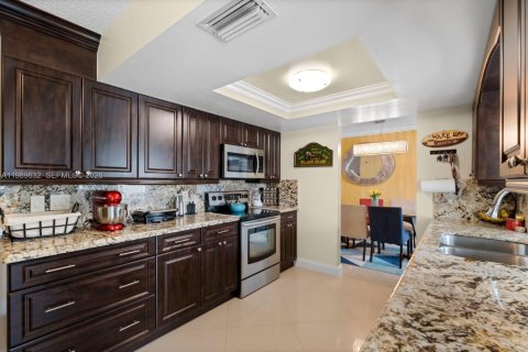 Casa en venta en Deerfield Beach, Florida, 2 dormitorios, 146.32 m2 № 2058091 - foto 8