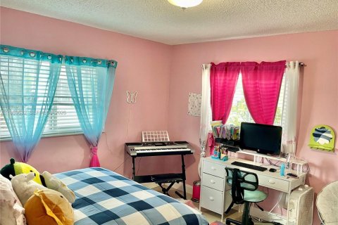 Casa en venta en Deerfield Beach, Florida, 2 dormitorios, 146.32 m2 № 2058091 - foto 18