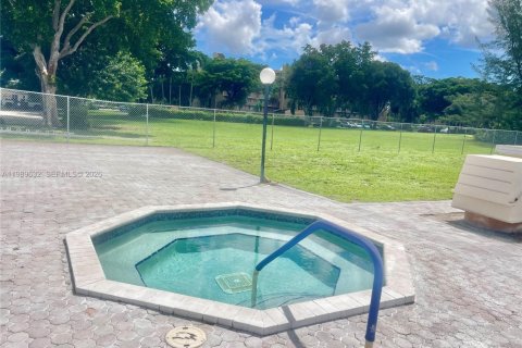 Casa en venta en Deerfield Beach, Florida, 2 dormitorios, 146.32 m2 № 2058091 - foto 24