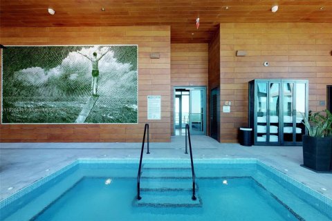 Купить кондоминиум в Майами, Флорида 2 спальни, 151.8м2, № 1975287 - фото 28