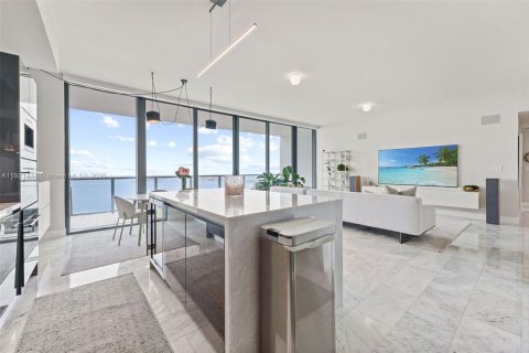 Купить кондоминиум в Майами, Флорида 2 спальни, 151.8м2, № 1975287 - фото 4