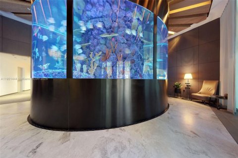 Купить кондоминиум в Майами, Флорида 2 спальни, 151.8м2, № 1975287 - фото 25