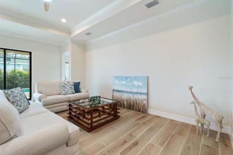 House in Port Charlotte, Florida 4 bedrooms, 196.21 sq.m. № 1538296 - photo 6