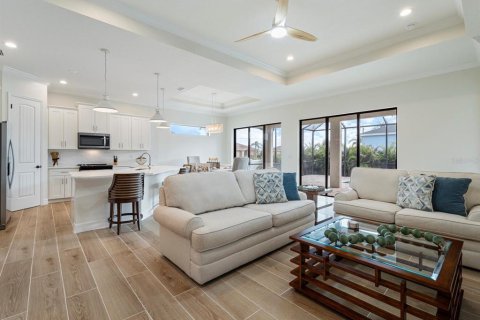 House in Port Charlotte, Florida 4 bedrooms, 196.21 sq.m. № 1538296 - photo 5