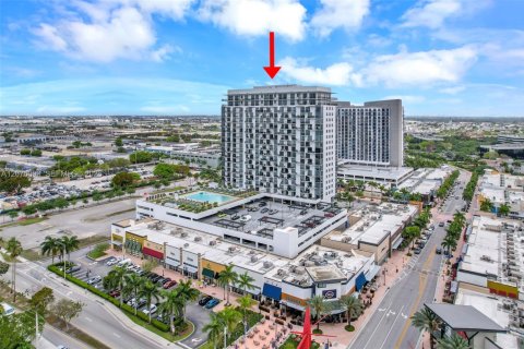Condo in Doral, Florida, 1 bedroom  № 2301554 - photo 15
