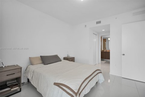 Condo in Doral, Florida, 1 bedroom  № 2301554 - photo 9