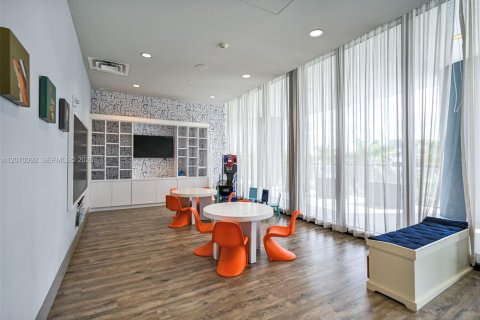 Condo in Doral, Florida, 1 bedroom  № 2301554 - photo 22
