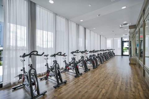 Condo in Doral, Florida, 1 bedroom  № 2301554 - photo 25