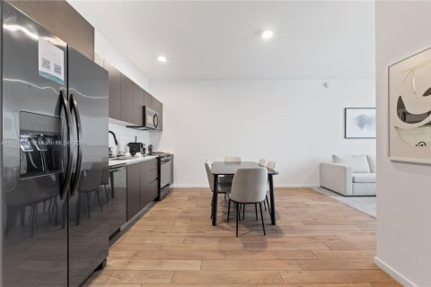 Condominio en venta en Miami, Florida, 1 dormitorio, 58.16 m2 № 1862659 - foto 11