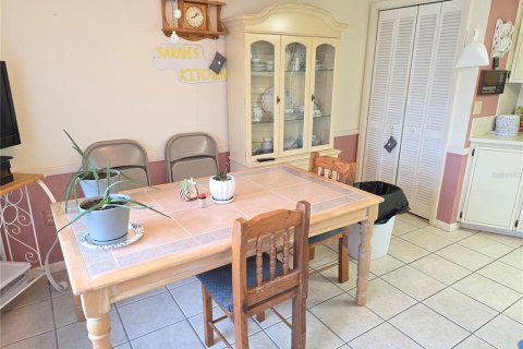 House in Spring Hill, Florida 3 bedrooms, 178 sq.m. № 1793791 - photo 10