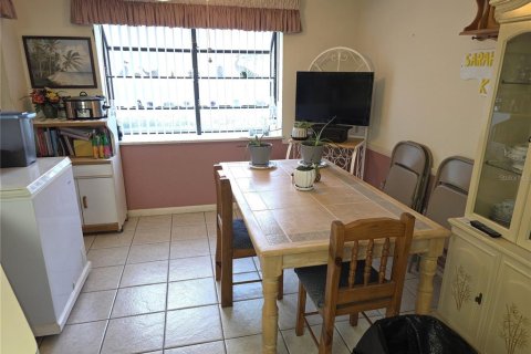 House in Spring Hill, Florida 3 bedrooms, 178 sq.m. № 1793791 - photo 9
