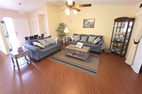 House in Spring Hill, Florida 3 bedrooms, 178 sq.m. № 1793791 - photo 5