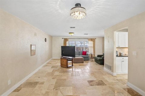 Casa en venta en Seminole, Florida, 3 dormitorios, 181.9 m2 № 2387680 - foto 19