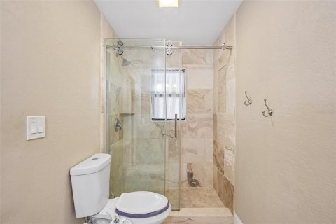 Casa en venta en Seminole, Florida, 3 dormitorios, 181.9 m2 № 2387680 - foto 13