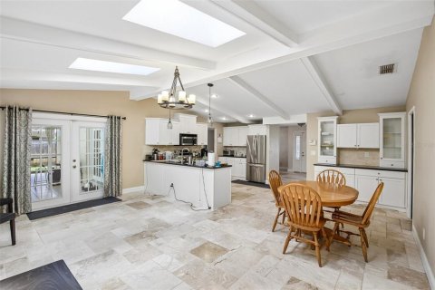 Casa en venta en Seminole, Florida, 3 dormitorios, 181.9 m2 № 2387680 - foto 5