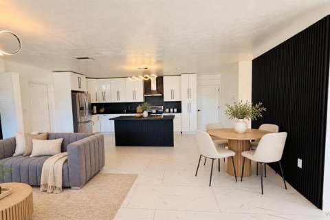 Villa ou maison à vendre à Kenneth City, Floride: 3 chambres, 118.17 m2 № 2406618 - photo 8