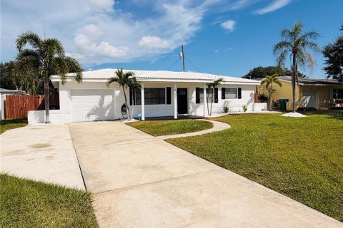 Villa ou maison à vendre à Kenneth City, Floride: 3 chambres, 118.17 m2 № 2406618 - photo 19