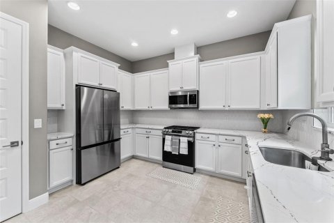 Casa en venta en Melbourne, Florida, 3 dormitorios, 195.28 m2 № 2347162 - foto 2