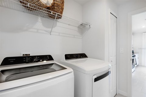 Casa en venta en Port Charlotte, Florida, 3 dormitorios, 138.15 m2 № 2166801 - foto 26