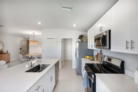 Casa en venta en Port Charlotte, Florida, 3 dormitorios, 138.15 m2 № 2166801 - foto 6