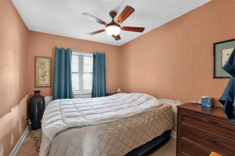 Casa en venta en Tampa, Florida, 4 dormitorios, 191.75 m2 № 2221999 - foto 20