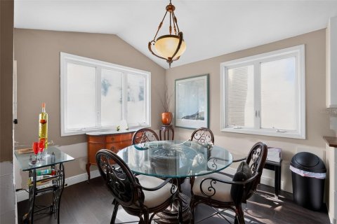 Casa en venta en Tampa, Florida, 4 dormitorios, 191.75 m2 № 2221999 - foto 17