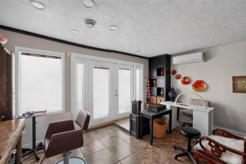 Casa en venta en Tampa, Florida, 4 dormitorios, 191.75 m2 № 2221999 - foto 10