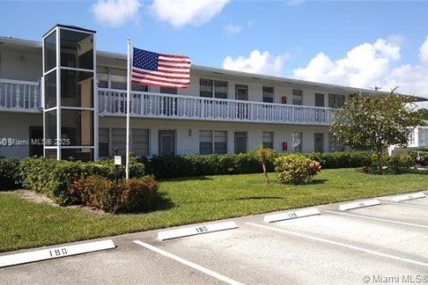 Condo in Deerfield Beach, Florida, 2 bedrooms  № 2037414