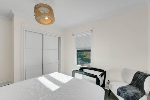 House in Fort Lauderdale, Florida 3 bedrooms, 275.55 sq.m. № 1223257 - photo 1