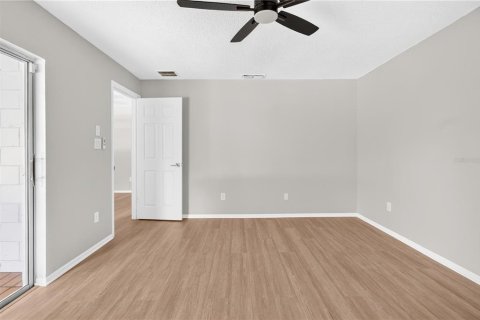 House in Casselberry, Florida 3 bedrooms, 151.06 sq.m. № 2306853 - photo 18
