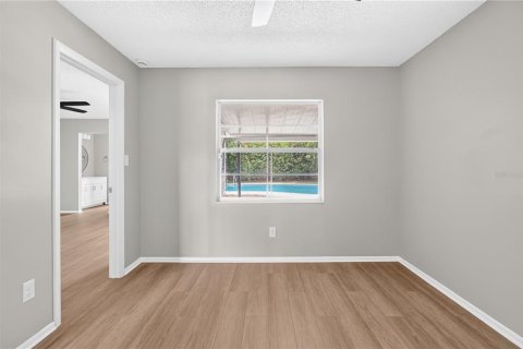 House in Casselberry, Florida 3 bedrooms, 151.06 sq.m. № 2306853 - photo 13