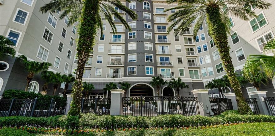 Condo in Tampa, Florida, 2 bedrooms  № 1723093