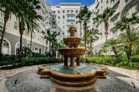 Condo in Tampa, Florida, 2 bedrooms  № 1723093 - photo 29