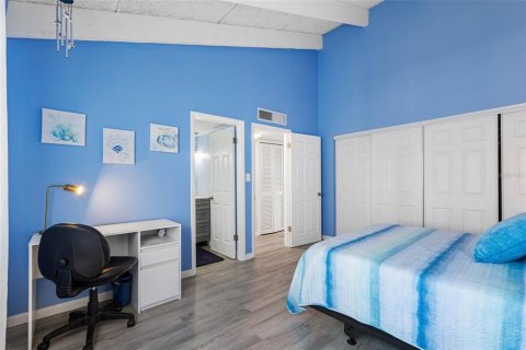 Condo in Clearwater, Florida, 2 bedrooms  № 2212969 - photo 30