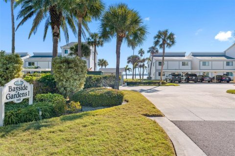 Condo in Clearwater, Florida, 2 bedrooms № 2212969