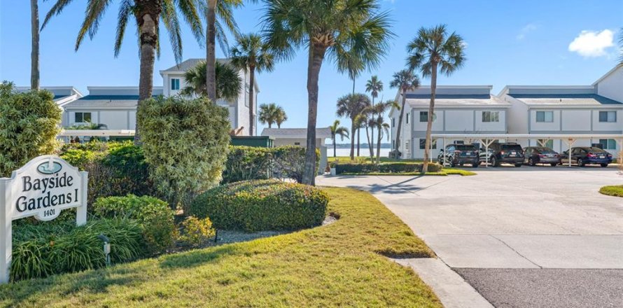 Condo in Clearwater, Florida, 2 bedrooms  № 2212969