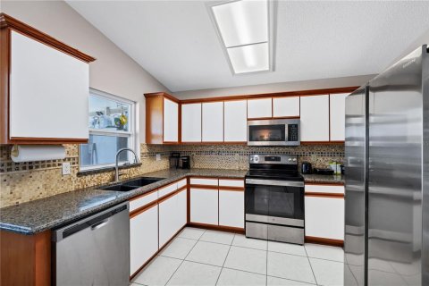 Villa ou maison à vendre à Orlando, Floride: 3 chambres, 155.05 m2 № 2313151 - photo 9