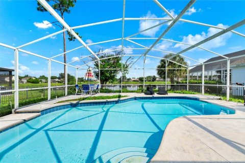Villa ou maison à vendre à Orlando, Floride: 3 chambres, 155.05 m2 № 2313151 - photo 3