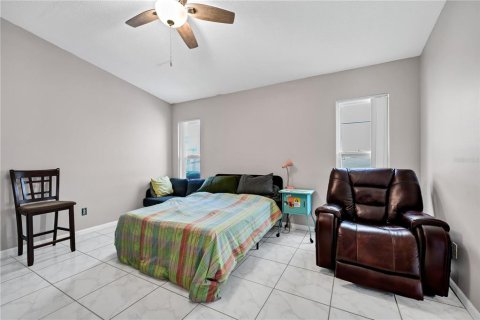 Villa ou maison à vendre à Orlando, Floride: 3 chambres, 155.05 m2 № 2313151 - photo 11