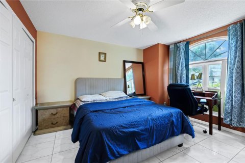 Villa ou maison à vendre à Orlando, Floride: 3 chambres, 155.05 m2 № 2313151 - photo 16