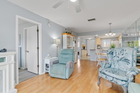 Villa ou maison à vendre à Punta Gorda, Floride: 2 chambres, 82.31 m2 № 1761527 - photo 9