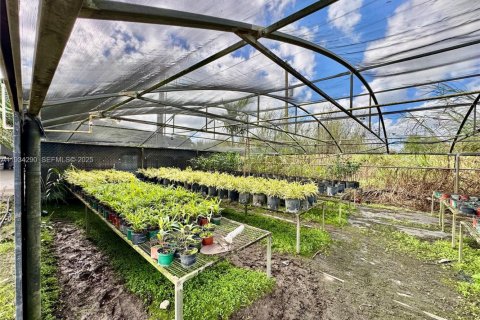 Terrain à vendre à Homestead, Floride № 1992660 - photo 11