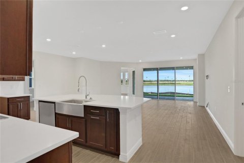 House in Parrish, Florida 3 bedrooms, 252.97 sq.m. № 1219463 - photo 18