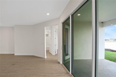 House in Parrish, Florida 3 bedrooms, 252.97 sq.m. № 1219463 - photo 17
