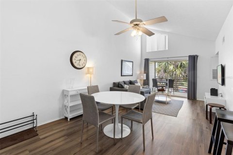 Condo in Orlando, Florida, 2 bedrooms  № 1736630 - photo 5