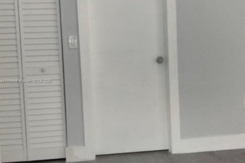 Immobilier commercial à vendre à West Palm Beach, Floride: 278.71 m2 № 1985292 - photo 5